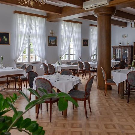 Dwor W Bychowie Гневино Экстерьер фото